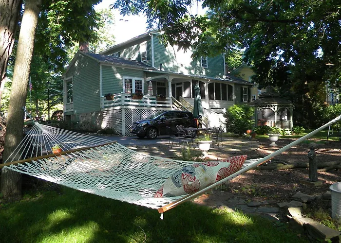 The Bed And Breakfast At Oliver Phelps